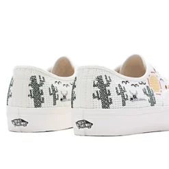 Vans Chaussures Desert Embroidery Authentic VR3 15 Vans Chaussures Desert Embroidery Authentic VR3 -Vans VN0005UDFS8 ALT6